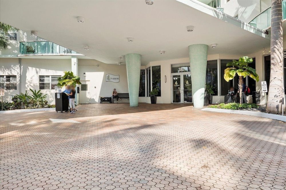 The Tides Ocean Luxury Suites 2