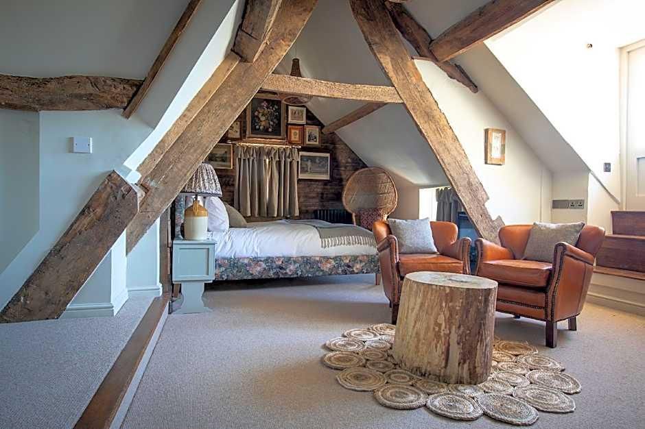 The Frogmill Hotel 1