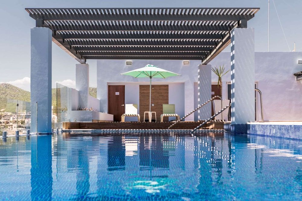 Comfort Inn & Suites Los Cabos 1