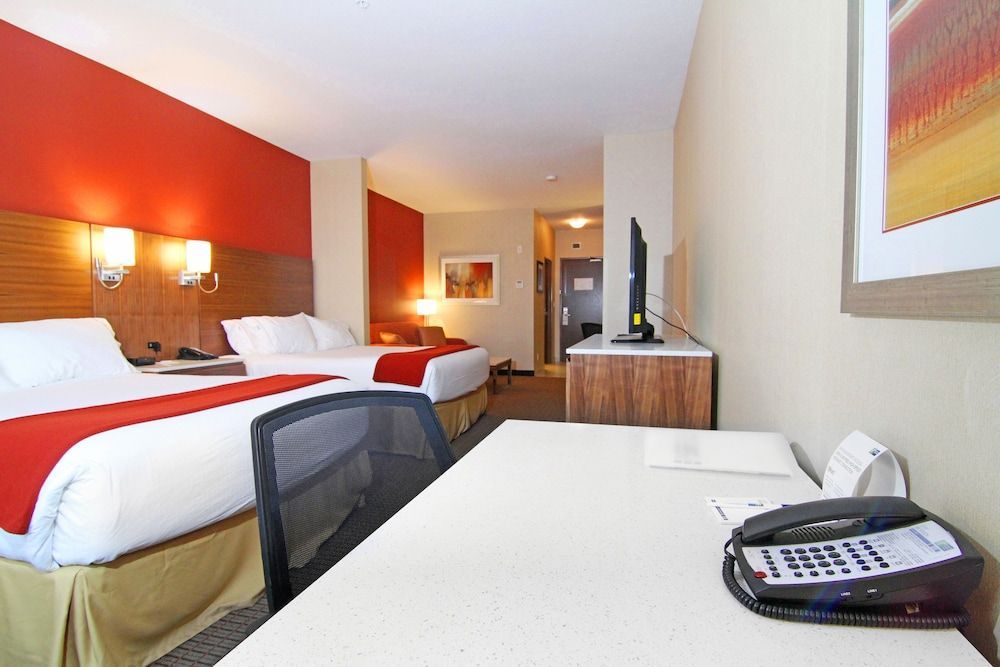 Holiday Inn Express & Suites CALGARY NW - UNIVERSITY AREA by IHG 2