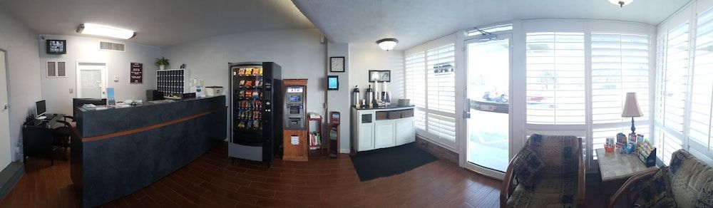 Cove Motel Oceanfront 2