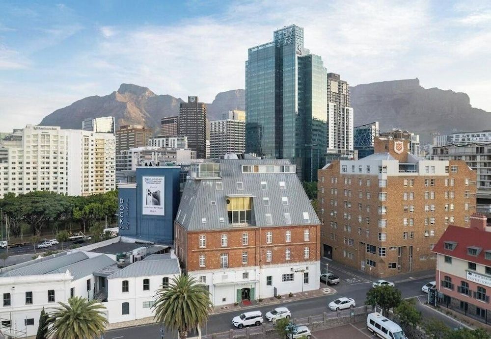 ONOMO Hotel Waterfront 1