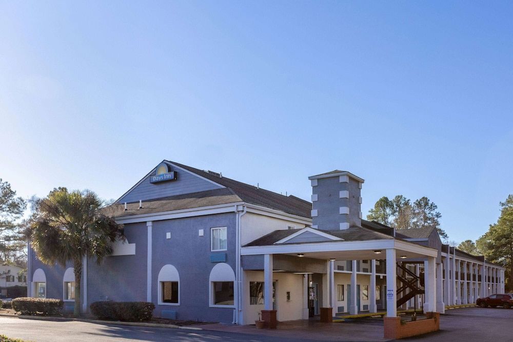 Days Inn by Wyndham Columbia 1