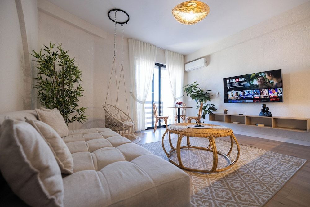 Boho Central Apartment 1