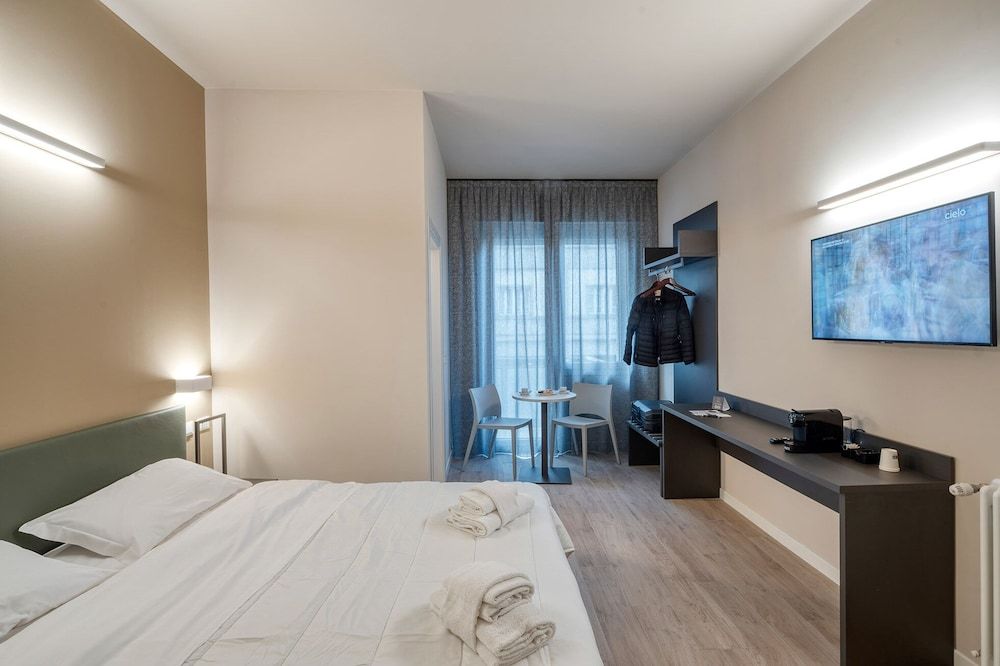 Astoria Comfort Rooms 1