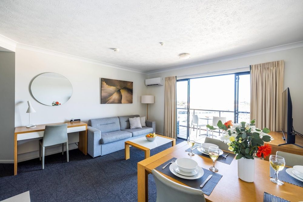 MainStay Suites Townsville 1