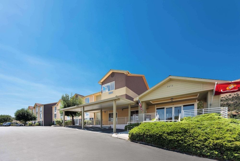 Best Western Topaz Lake Inn 1