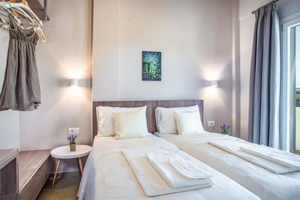 Evelyn Hotel 2