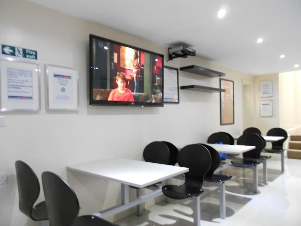 Mapesbury Hostel 2