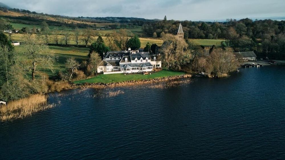 Karma Lake of Menteith 1