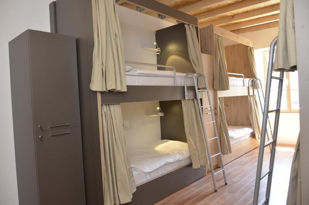 Hostel Antique 1