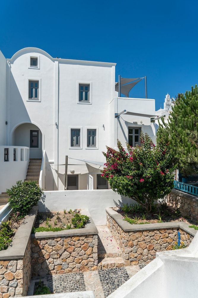 Ladas Pyrgos 1