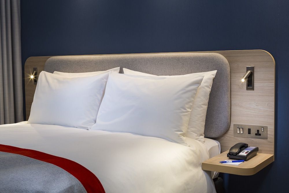 Holiday Inn Express CAMBRIDGE WEST - CAMBOURNE by IHG 2