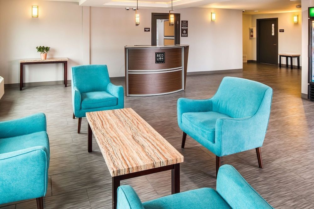 Red Lion Inn and Suites Everett 1
