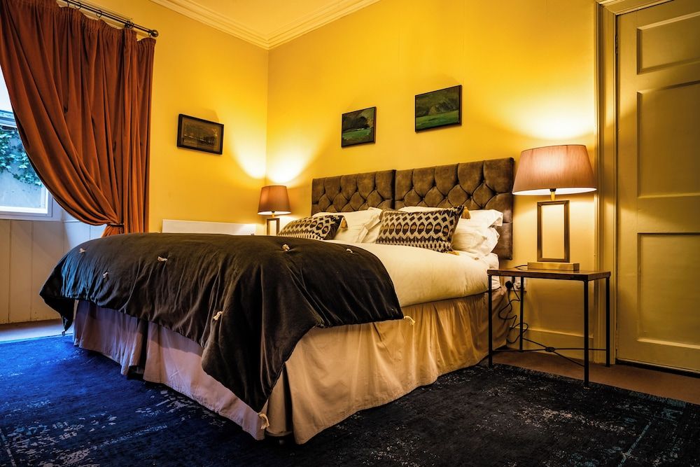 Six Brunton Place Guest House 1