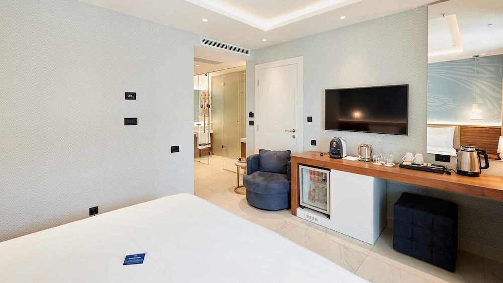HUMA Kotor Bay Hotel and Villas 2