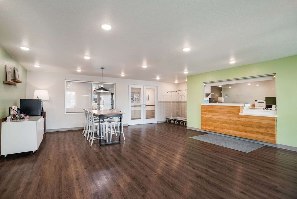 WoodSpring Suites Sulphur - Lake Charles 2