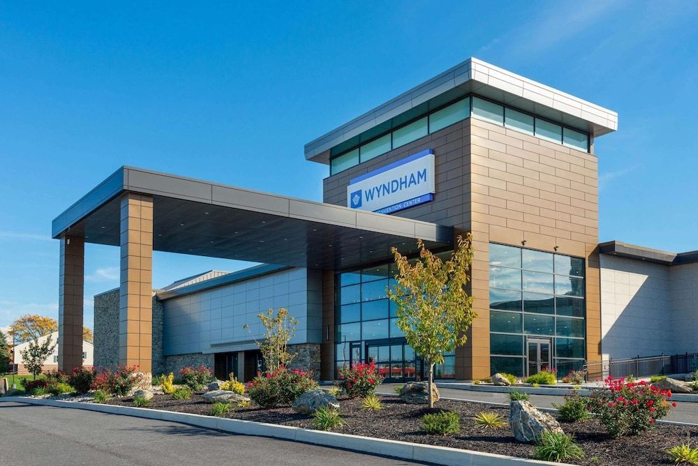 Wyndham Lancaster Resort and Convention Center 1