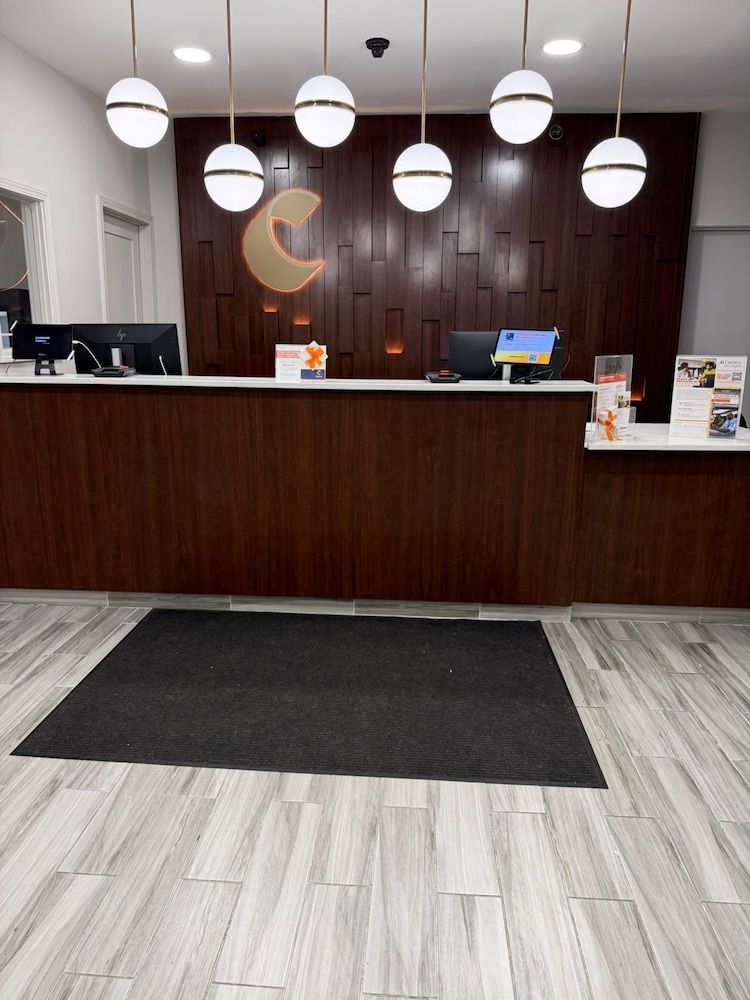 Comfort Inn & Suites Harvey - Chicago Southland 2