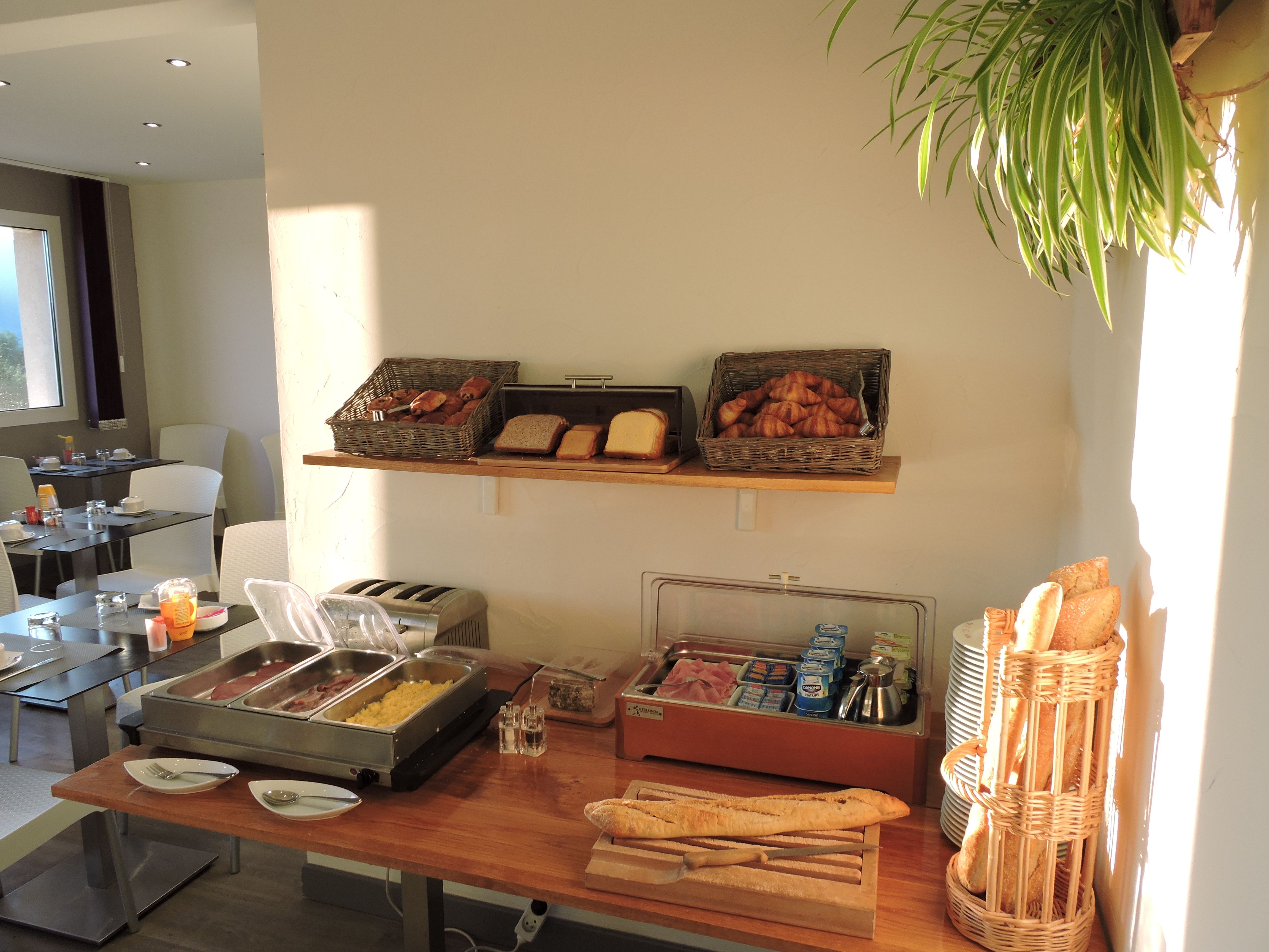 Hotel le Foron 1