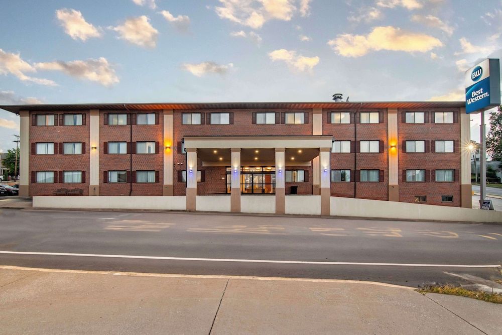 Best Western On the River 1