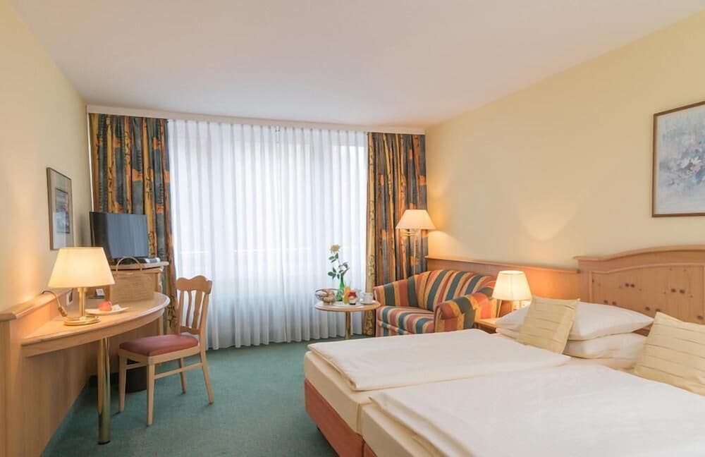 Hotel Holl 2