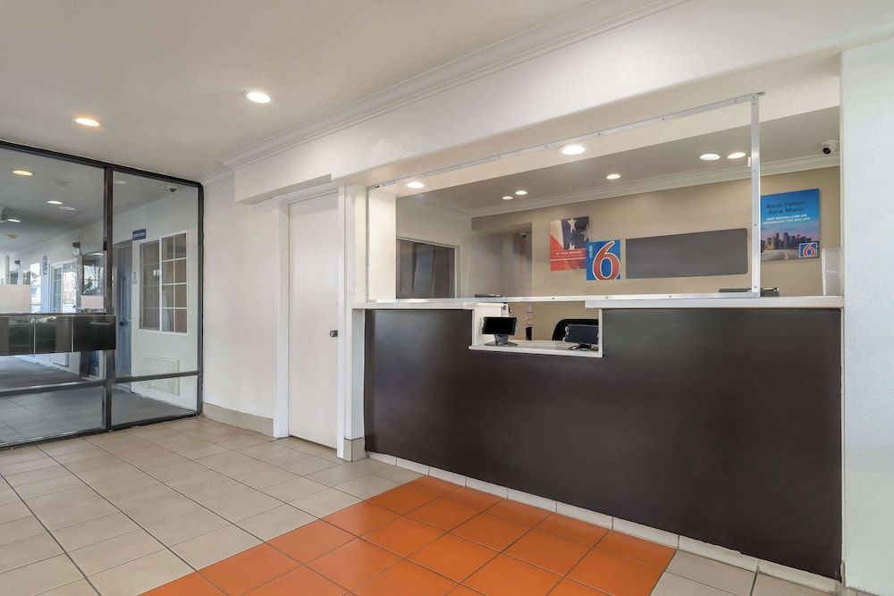 Motel 6-San Jose, CA - Convention Center 2