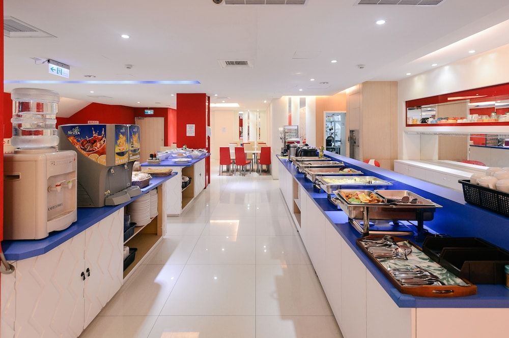 i-Deal Hotel 1