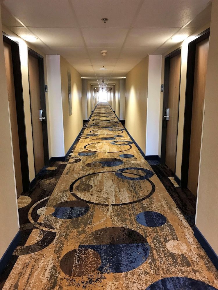 Country Inn & Suites by Radisson, Mt. Pleasant-Racine West, WI 2