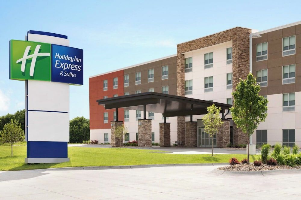 Holiday Inn Express & Suites NEBRASKA CITY by IHG 1