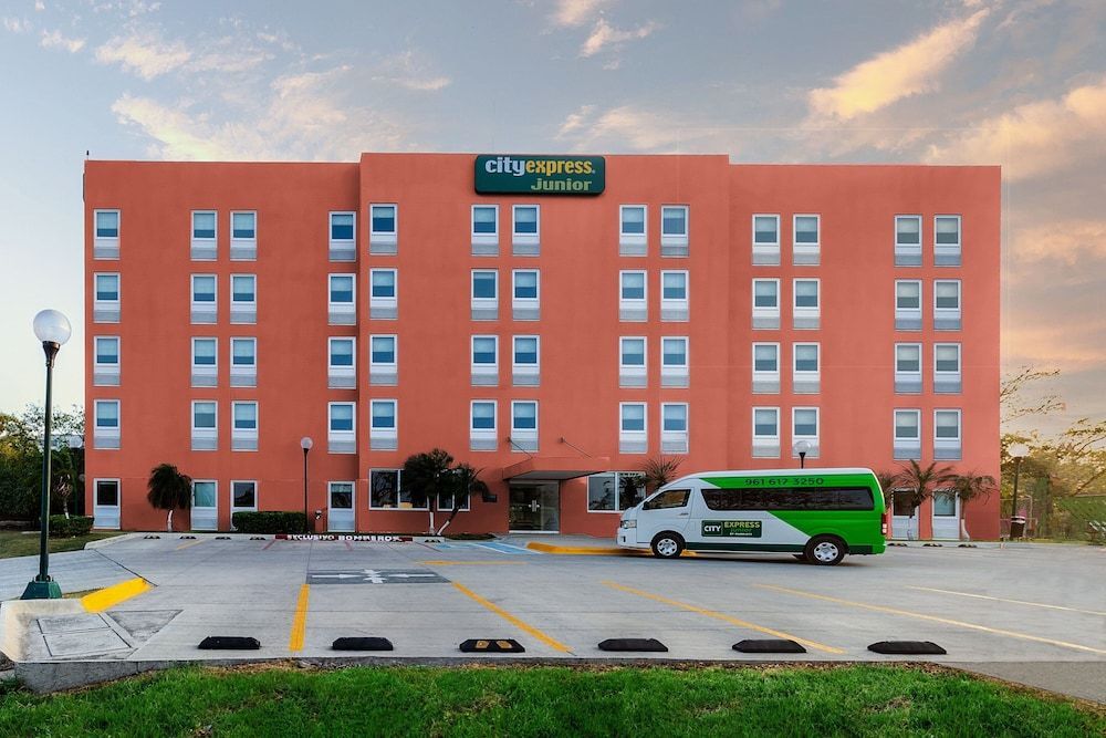 City Express Junior by Marriott Tuxtla Gutierrez Poliforum 1