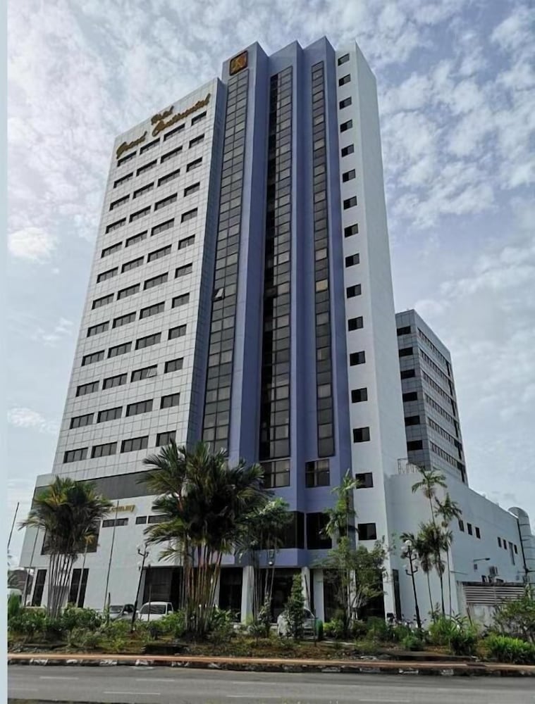Hotel Grand Continental Kuching 1