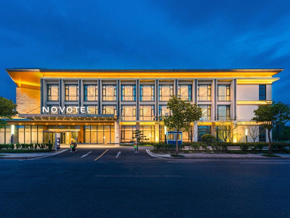 Novotel Nantong Development Zone 1
