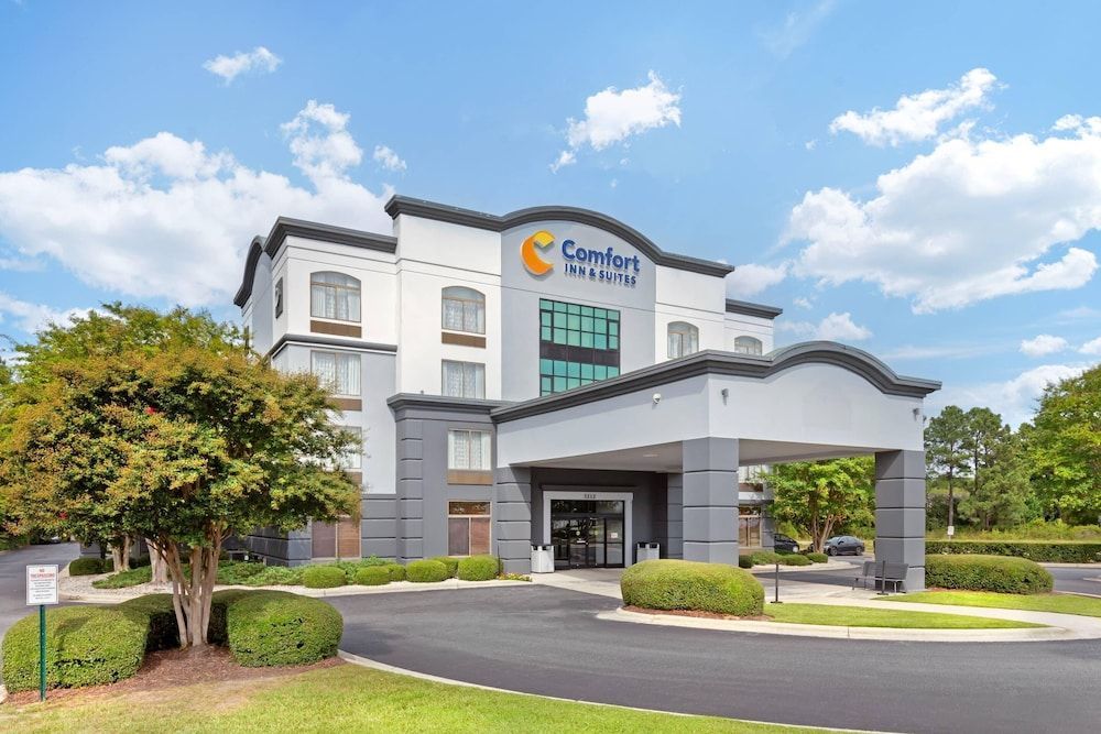 Comfort Inn & Suites Greenville Near East Carolina University 1