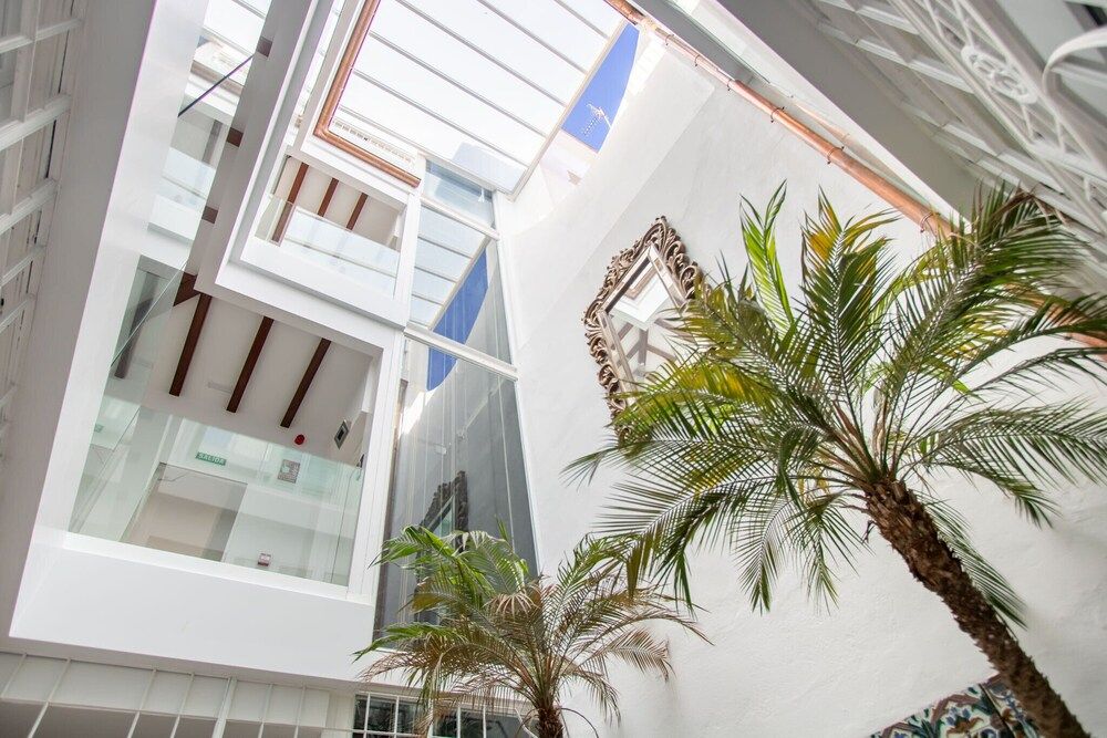 Harinas Central Apartments by Valcambre 2