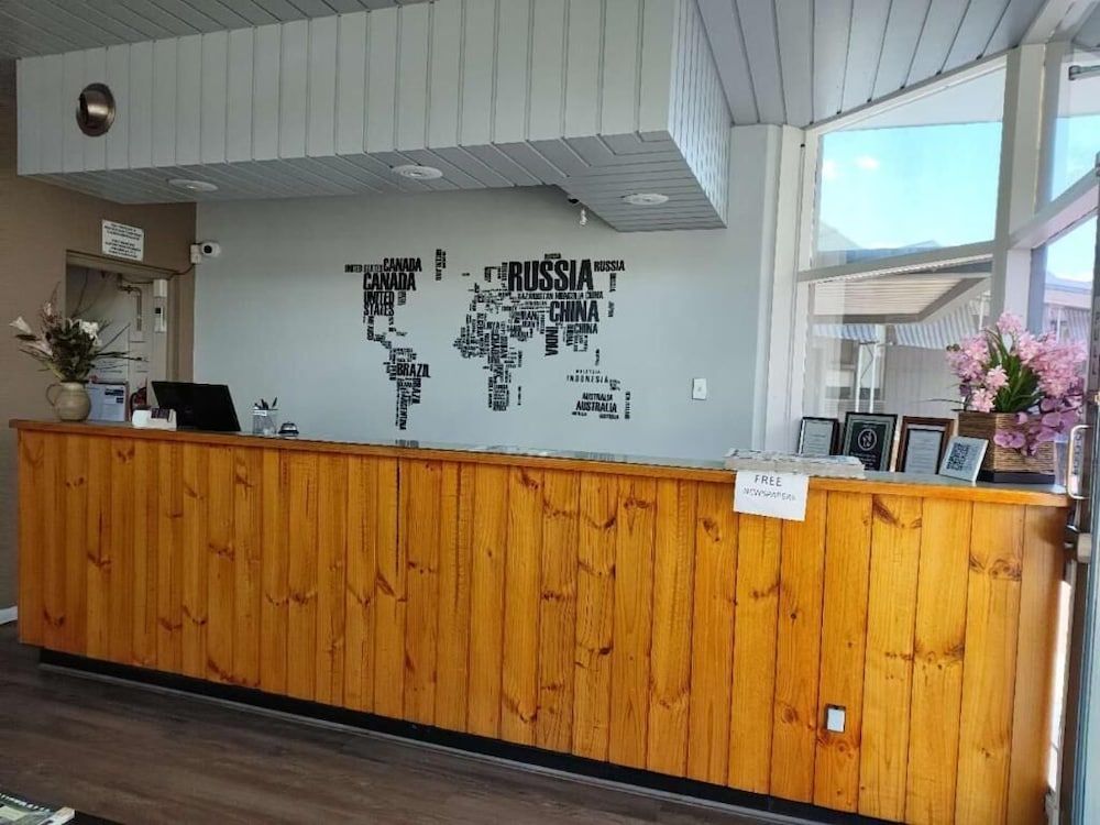 Country Motor Inn 2