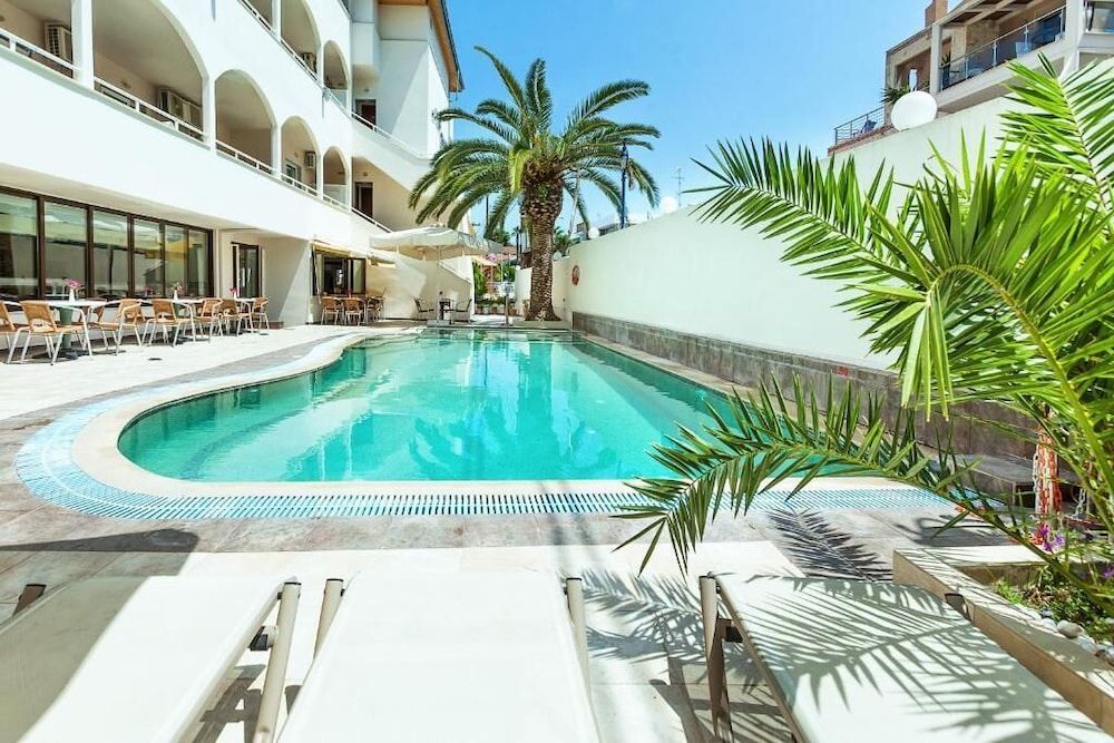Elinotel Polis Hotel 1