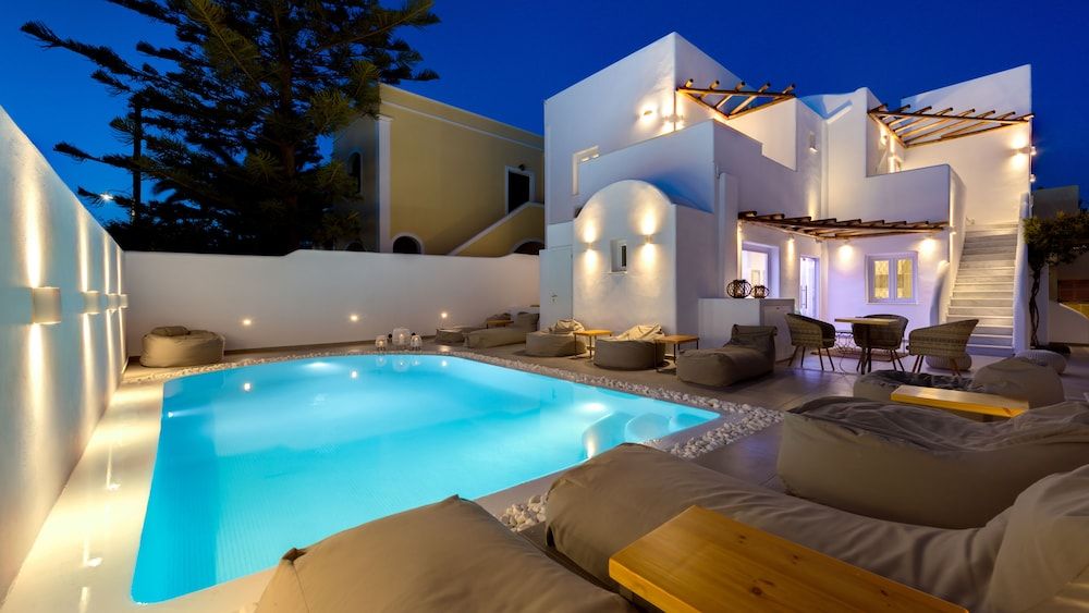 Emerald Collection Suites 1