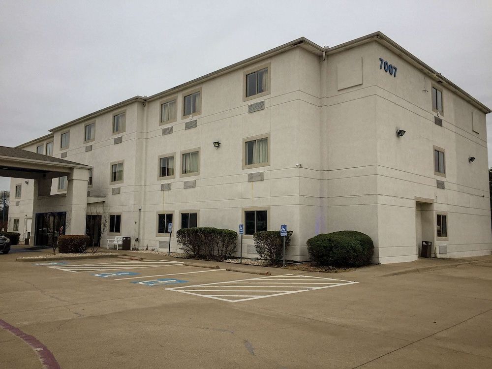 Motel 6-Woodway, TX 1