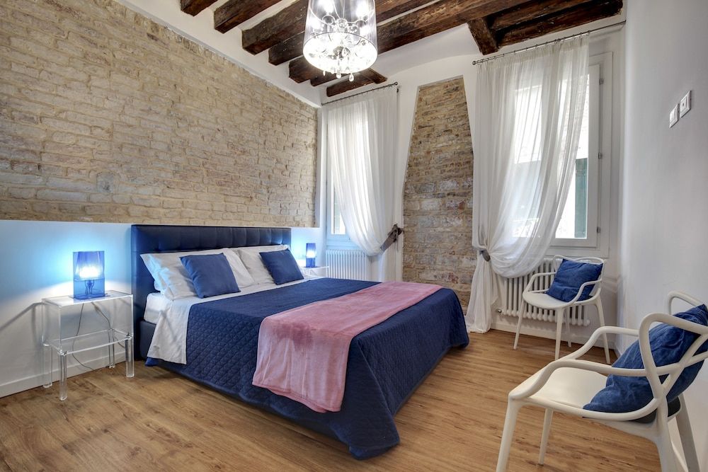 Charming Castello Apartments by Wonderful Italy 1