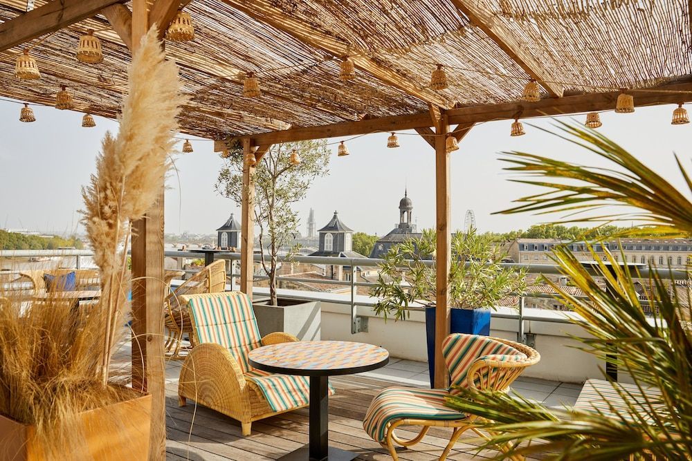 Hotel Indigo BORDEAUX CENTRE CHARTRONS by IHG 1