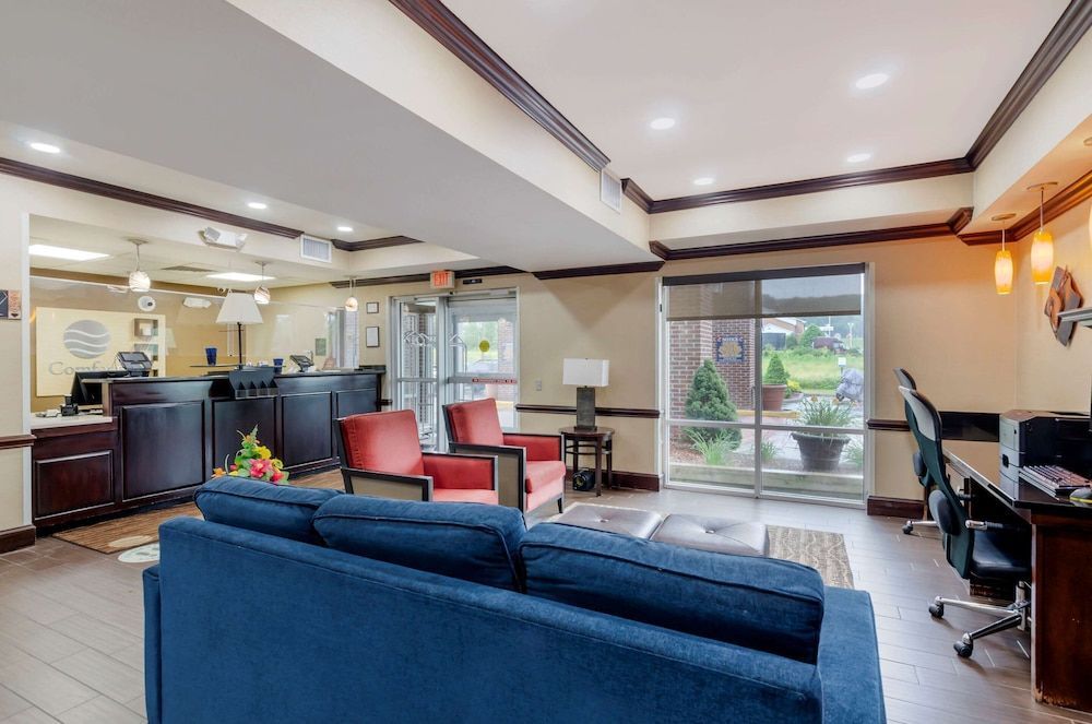 Comfort Inn & Suites Hillsville I-77 1