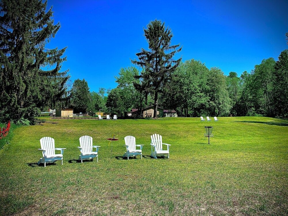 Benzonia Rustic Resort 1