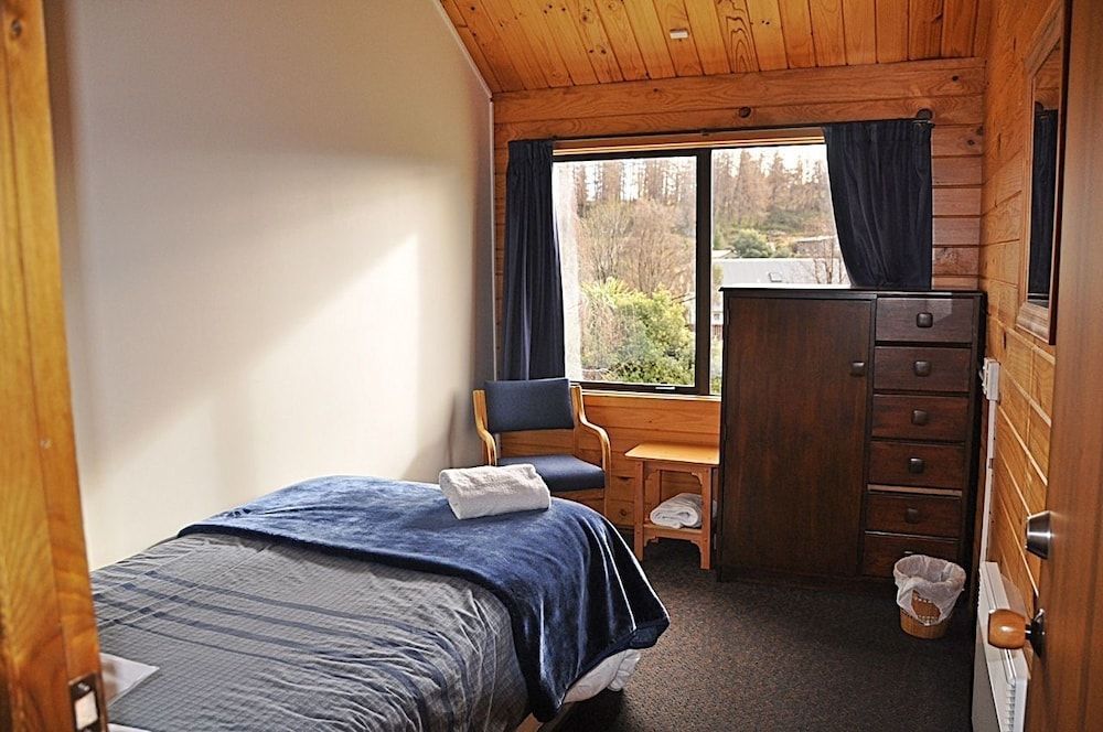 Altamont Lodge 2