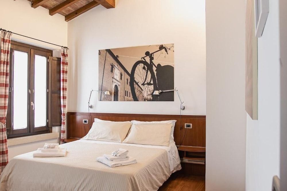 Boutique Rooms 3 0 1