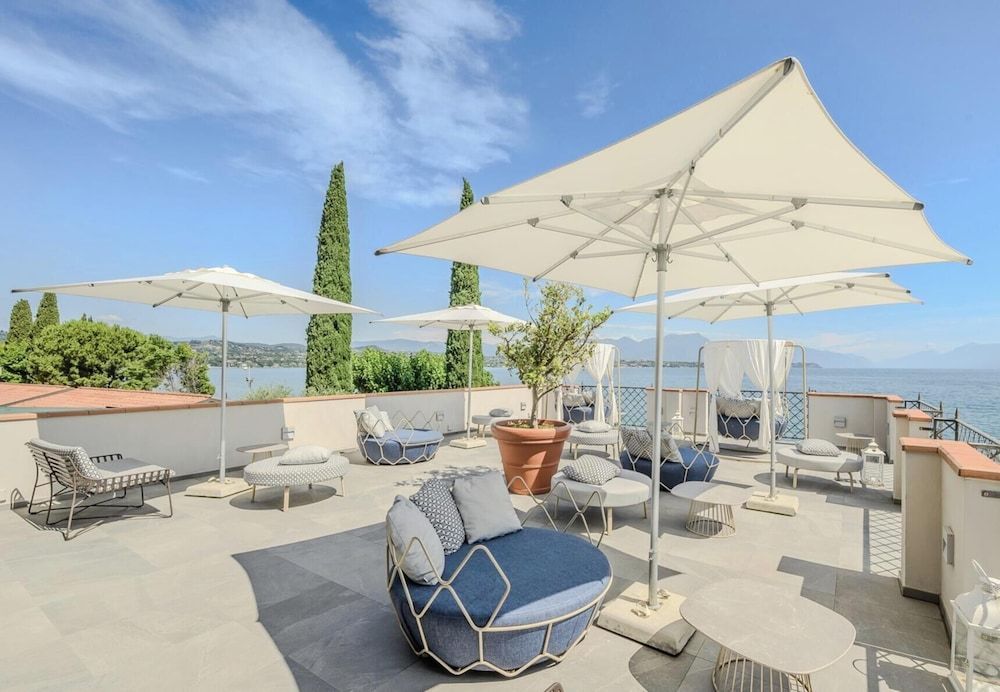 HOTIDAY Apartments Desenzano 1