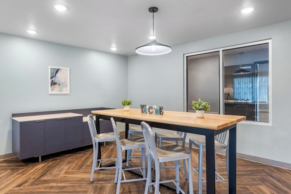 WoodSpring Suites Charlotte - University Research Park 2