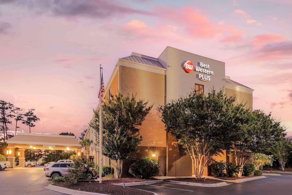 Best Western Plus Wilmington - Wrightsville Beach 1