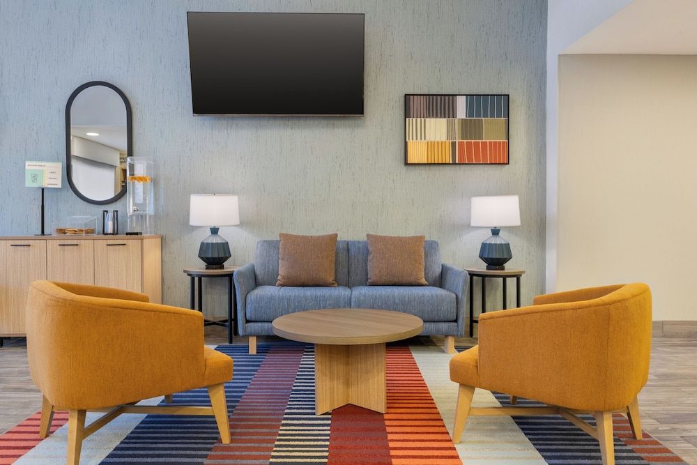 Lake Norman Inn and Suites 2