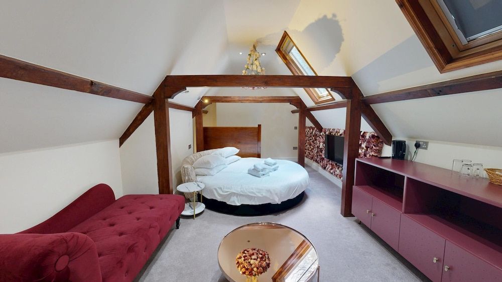 High Tor Hotel 2